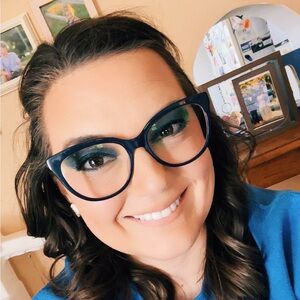 Meet your Posher, Melissa